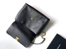 Load image into Gallery viewer, CC1171 Medium/Large/Maxi Flap Bag with Top Handle / HIGHEST QUALITY VERSION
