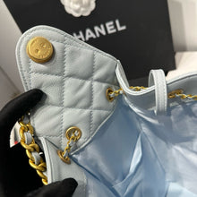 Load image into Gallery viewer, CC1165 CHANEL 25 Small/Medium Handbag / HIGHEST QUALITY VERSION
