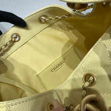 Load image into Gallery viewer, CC1166 CHANEL 25 Small/Medium Handbag / HIGHEST QUALITY VERSION
