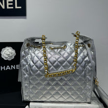 Load image into Gallery viewer, CC1167 CHANEL 25 Small/Medium Handbag / HIGHEST QUALITY VERSION
