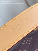 Load image into Gallery viewer, LB1548 LOUIS VUITTON Jet Lag Bag / HIGHEST QUALITY VERSION  / 45 x 37 x 19 cm
