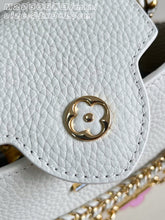 Load image into Gallery viewer, LB1549 LV Capucines East-West Mini / HIGHEST QUALITY VERSION  / 22 x 12 x 8 cm
