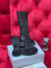 Load image into Gallery viewer, SE1731 DIOR D-Town Boot / Size-11
