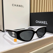 Load image into Gallery viewer, JW945 CC Cat Eye Sunglasses
