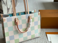 Load image into Gallery viewer, LB976 OnTheGo MM / 13.8 x 10.6 x 5.5 inches
