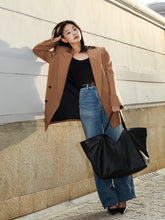 Load image into Gallery viewer, YSK434 Y Tote in Leather / 14.6 &quot; x 12.6&quot; x 2.8–8.7&quot; / HIGHEST QUALITY VERSION
