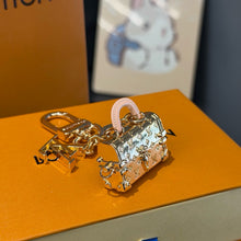Load image into Gallery viewer, JW1017 LV Bag Charm &amp; Key Holder

