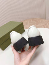 Load image into Gallery viewer, SE1512 GUCCI Women&#39;s loafer with Horsebit / Size5-11
