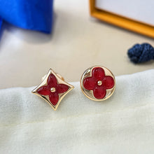 Load image into Gallery viewer, JW1018 LV Color Blossom BB Sun Ear Stud/Bracelet, Pink Gold and Cornelian
