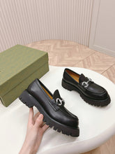 Load image into Gallery viewer, SE1508 Gucci Women&#39;s lug sole loafer / Size5-10
