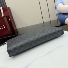 Load image into Gallery viewer, GC803 Gucci Essence Canvas Folder Bag / HIGHEST QUALITY VERSION / 34 x 24 x 4 cm
