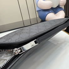 Load image into Gallery viewer, GC803 Gucci Essence Canvas Folder Bag / HIGHEST QUALITY VERSION / 34 x 24 x 4 cm
