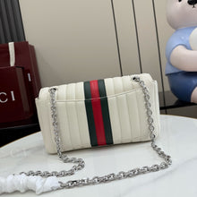Load image into Gallery viewer, GC804 Gucci GG Marmont White Vertical / HIGHEST QUALITY VERSION / 26 x 15 x 7 cm
