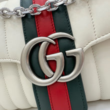 Load image into Gallery viewer, GC804 Gucci GG Marmont White Vertical / HIGHEST QUALITY VERSION / 26 x 15 x 7 cm
