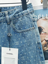 Load image into Gallery viewer, CLTH450 Chanel Jeans / SizeS/M/L
