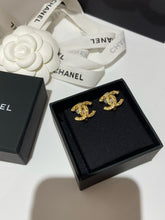 Load image into Gallery viewer, JW1433 Chanel Earrings
