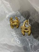 Load image into Gallery viewer, JW1433 Chanel Earrings
