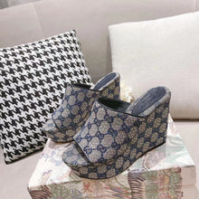 Load image into Gallery viewer, SE1078 Women&#39;s GG Platform Slide Sandal /  Size5-11
