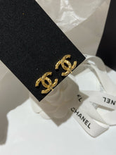 Load image into Gallery viewer, JW1433 Chanel Earrings
