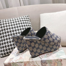 Load image into Gallery viewer, SE1078 Women&#39;s GG Platform Slide Sandal /  Size5-11
