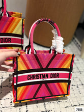 Load image into Gallery viewer, DR518 Book Tote Small/Medium/Large
