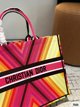 Load image into Gallery viewer, DR518 Book Tote Small/Medium/Large
