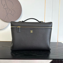 Load image into Gallery viewer, CC1691 Chanel 26A Briefcase Bag / HIGHEST QUALITY VERSION / 38 x 27 x 9 cm
