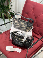 Load image into Gallery viewer, DR520 Small D-Journey Bag / 10x5.75x5.5nches
