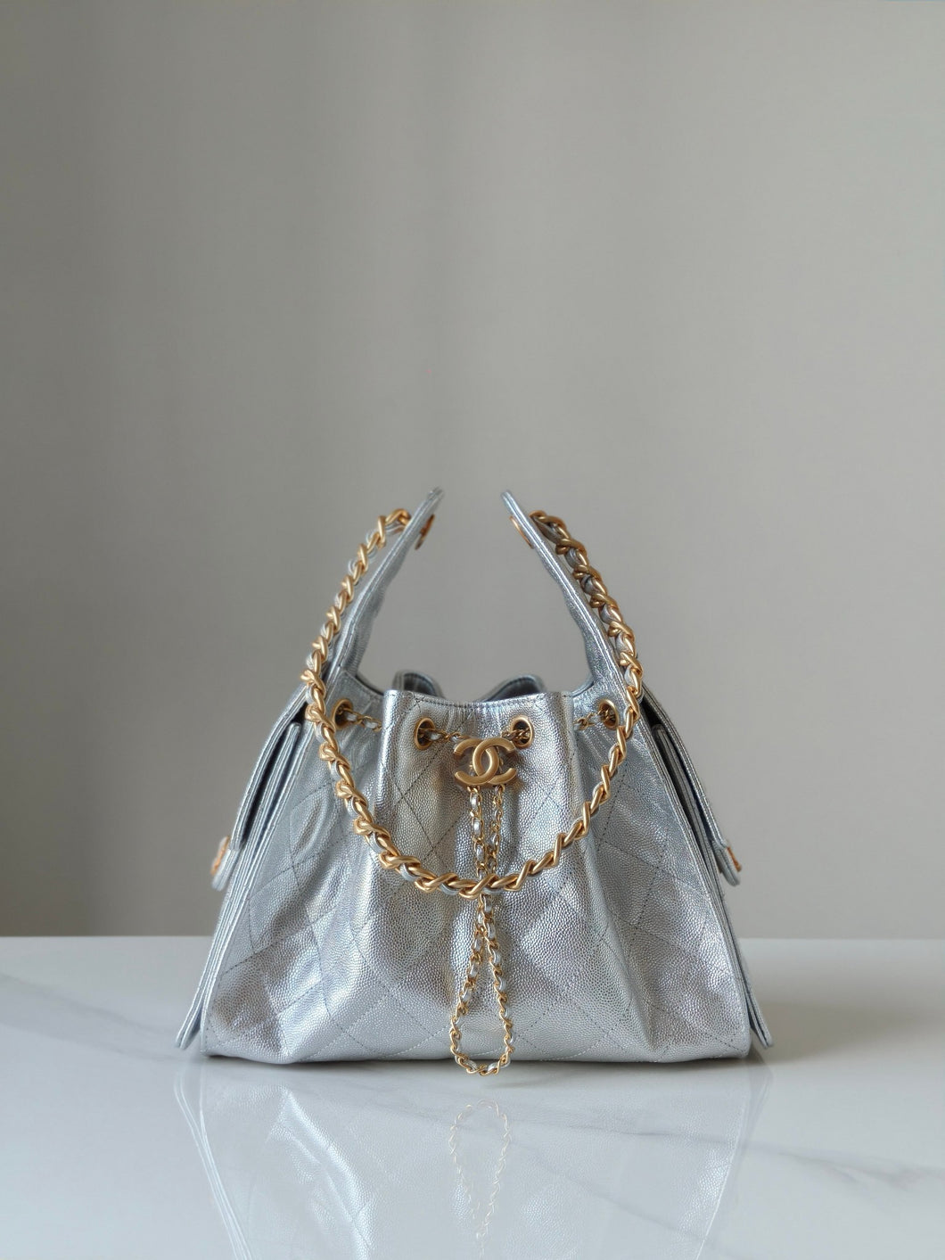 CC1130 CHANEL 25 Small Handbag / 11.8 x 10.2 x 5.5in / HIGHEST QUALITY VERSION