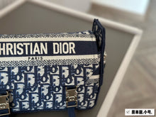 Load image into Gallery viewer, DR521 Small/Medium Diorcamp Bag
