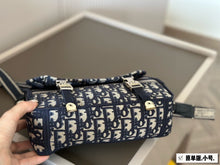 Load image into Gallery viewer, DR521 Small/Medium Diorcamp Bag
