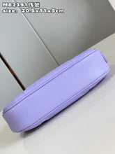 Load image into Gallery viewer, LB839 Mini Moon / HIGHEST QUALITY VERSION / 8.1 x 4.3 x 2 inches
