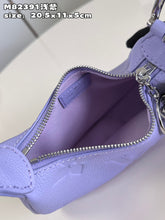 Load image into Gallery viewer, LB839 Mini Moon / HIGHEST QUALITY VERSION / 8.1 x 4.3 x 2 inches
