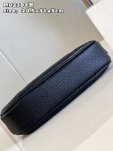 Load image into Gallery viewer, LB840 Mini Moon / HIGHEST QUALITY VERSION / 8.1 x 4.3 x 2 inches
