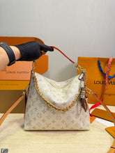 Load image into Gallery viewer, LB1554 Louis Vuitton Multipass Bag / 28 x 26 cm
