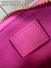 Load image into Gallery viewer, LB842 Mini Moon / HIGHEST QUALITY VERSION / 8.1 x 4.3 x 2 inches
