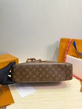 Load image into Gallery viewer, LB1555 Louis Vuitton Slouchy Underarm Bag / Large 40×28 cm &amp; Medium 33×22 cm
