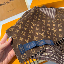 Load image into Gallery viewer, CLTH483 LV My Neverfull Scarf / 94.5 x 13.8 inches
