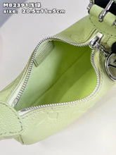 Load image into Gallery viewer, LB843 Mini Moon / HIGHEST QUALITY VERSION / 8.1 x 4.3 x 2 inches
