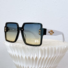 Load image into Gallery viewer, JW725 GG Eyewear
