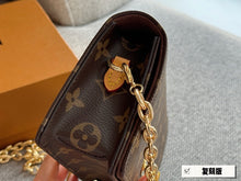 Load image into Gallery viewer, LB977 Wallet On Chain Lily / 8.1 x 4 x 1.4 inches
