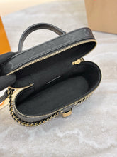 Load image into Gallery viewer, LB1696 Louis Vuitton Vanity / HIGHEST QUALITY VERSION / 19×11.5×6.5 cm
