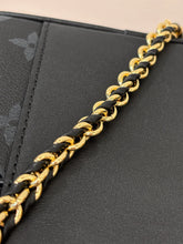 Load image into Gallery viewer, LB1696 Louis Vuitton Vanity / HIGHEST QUALITY VERSION / 19×11.5×6.5 cm
