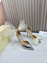 Load image into Gallery viewer, SE1171 Jimmy Choo Averly / Size5-10
