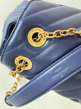 Load image into Gallery viewer, LB803 New Wave Chain Bag MM / HIGHEST QUALITY VERSION / 9.4 x 5.5 x 3.5 inches
