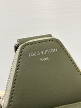 Load image into Gallery viewer, LB1698 Louis Vuitton Avenue Sling Bag / HIGHEST QUALITY VERSION / 16×33×5.7 cm
