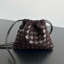 Load image into Gallery viewer, BV079 Bottega Veneta Suede / HIGHEST QUALITY VERSION / 21×16.6×10 cm
