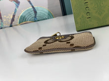 Load image into Gallery viewer, GC610 Ophidia Key Case / 4.9&quot;W x 2.8&quot;H x .6&quot;D
