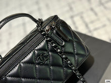 Load image into Gallery viewer, CC1042 Mini/Small Clutch with Chain
