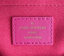 Load image into Gallery viewer, LB806 New Wave Chain Bag MM / HIGHEST QUALITY VERSION / 9.4 x 5.5 x 3.5 inches
